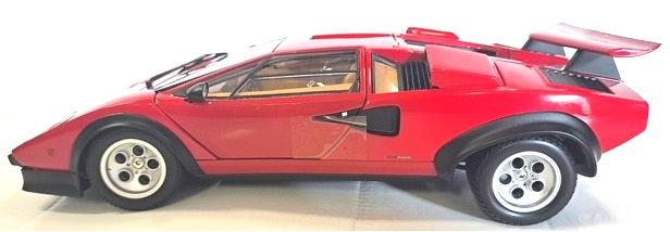 LAMBORGHINI COUNTACH WALTER WOLF RED  1/18, DIECAST COLLECTABLES