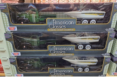 PLYMOUTH TRUCK WITH SPEED BOAT TRAILER GREEN 1941 1/24 EACH, DIECAST CAR, COLLECTABLE CAR.