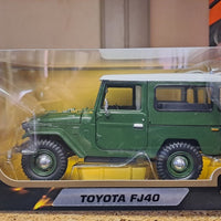 TOYOTA FJ40 (HARD TOP) GREEN 1/24, DIECAST CAR, COLLECTABLE CAR.