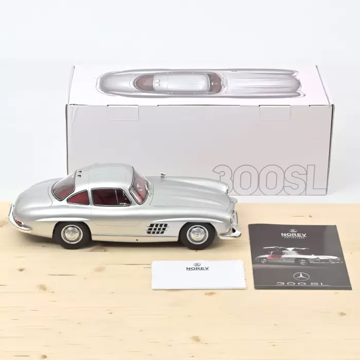 Mercedes-Benz 300 SL 1954 - Silver 1/12 LTD 1000, DIECAST CAR, COLLECTABLE CAR.