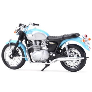 TRIUMPH BONNEVILLE BLUE/SILVER 2002 1/18, DIECAST MOTORBIKE, COLLECTABLE MOTORCYCLE.