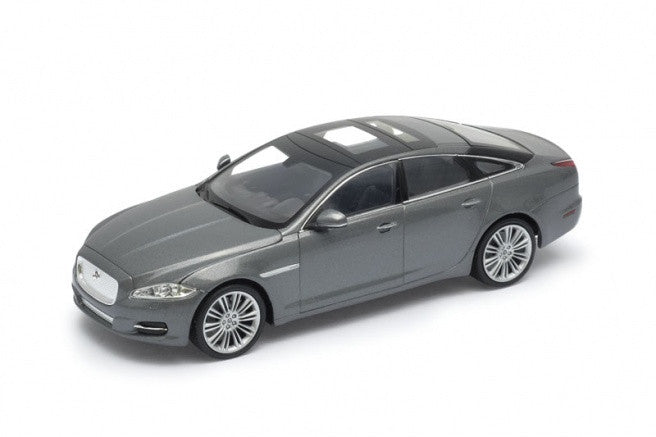 1:24 JAGUAR XJ GREY 2010 - morethandiecast.co.za