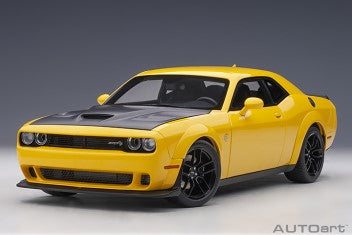 DODGE CHALLENGER SRT HELLCAT WIDEBODY YELLOW JACKET BLK HOOD 1/18