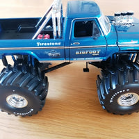 BIGFOOT FORD F-250 KINGS OF CRUNCH #1 MONSTER TRUCK 1/18 DIECAST NEW IN BOX, DIECAST COLLECTABLES