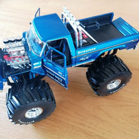 BIGFOOT FORD F-250 KINGS OF CRUNCH #1 MONSTER TRUCK 1/18 DIECAST NEW IN BOX, DIECAST COLLECTABLES