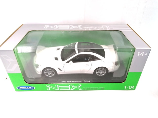 MERCEDES BENZ SL500 HARD TOP WHITE 2012 DIECAST 1/18, DIECAST CAR, COLLECTABLE CAR.
