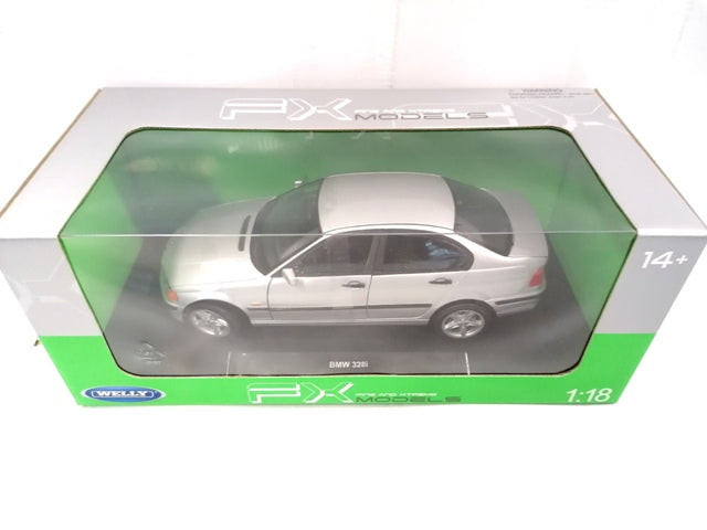 BMW 328I SILVER 1998 (E46) DIECAST 1/18, DIECAST CAR, COLLECTABLE CAR.
