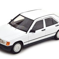 MERCEDES-BENZ 190E WHITE 1984 1/18, DIECAST CAR, COLLECTABLE CAR.