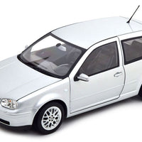 VW GOLF GTI SILVER 1998 1/18, DIECAST CAR, COLLECTABLE CAR.