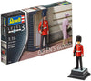QUEENS GUARD 1/16 PLASTIC MODEL KIT, PLASTIC SCALE MODEL KIT