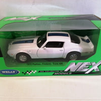 PONTIAC FIREBIRD TRANS AM WHITE 1972 1/24 DIECAST, DIECAST CAR, COLLECTABLE CAR.