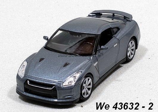 NISSAN GTR SILVER PULLBACK 1/38 - morethandiecast.co.za