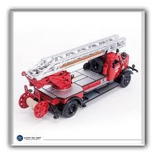 1:43 MERCEDES TYPE L4500S RED 1944 DIECAST